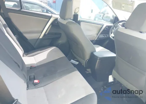 2015 Toyota Rav4 Le z USA, uszkodzony, nr VIN 2T3ZFREV8FW167192